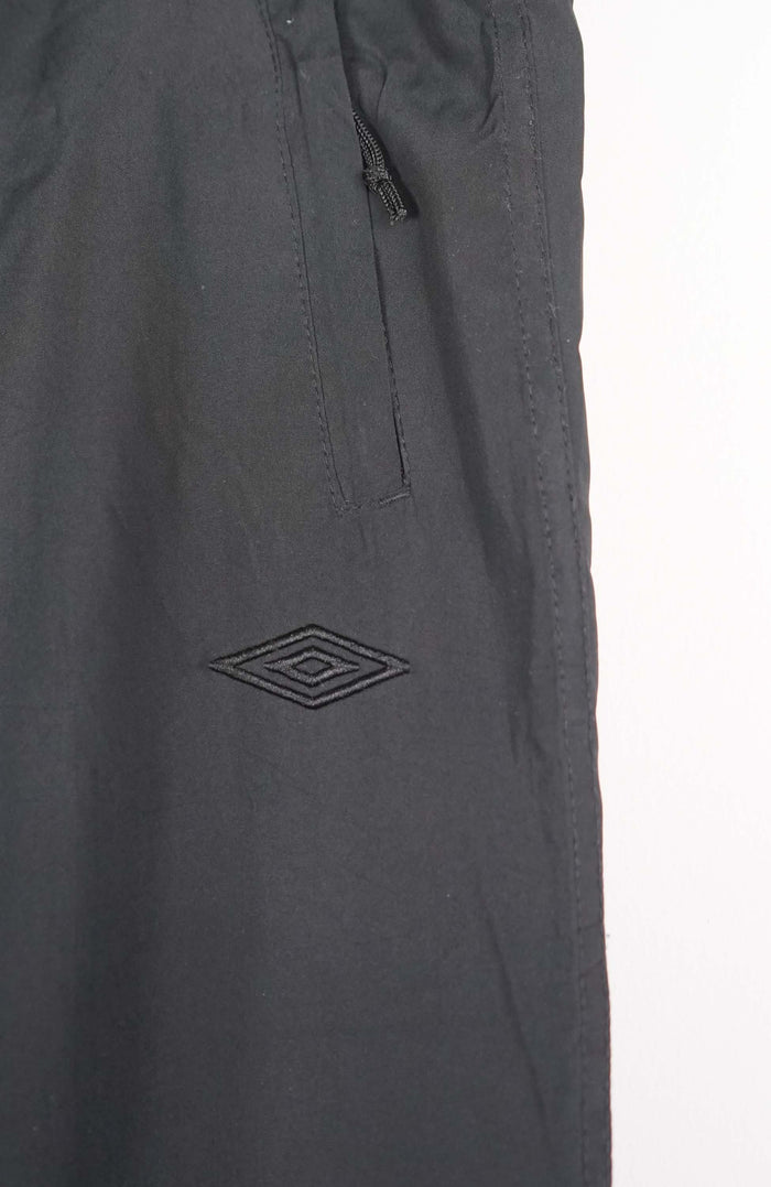 VINTAGE UMBRO TRACK PANTS (XL)