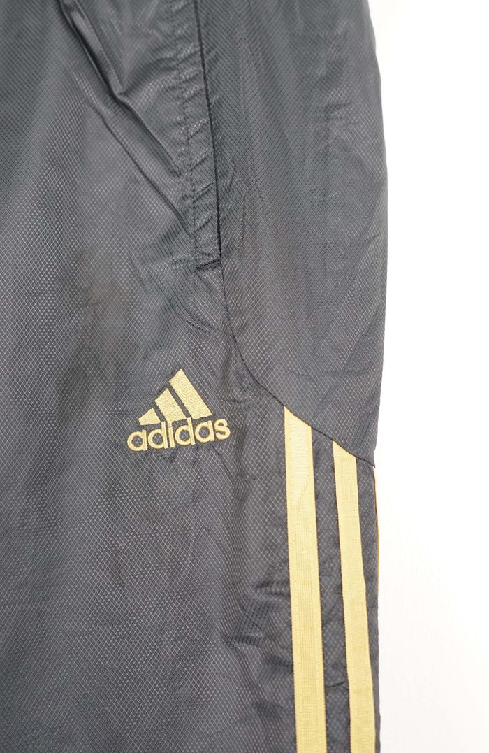 VINTAGE ADIDAS TRACK PANTS (M)