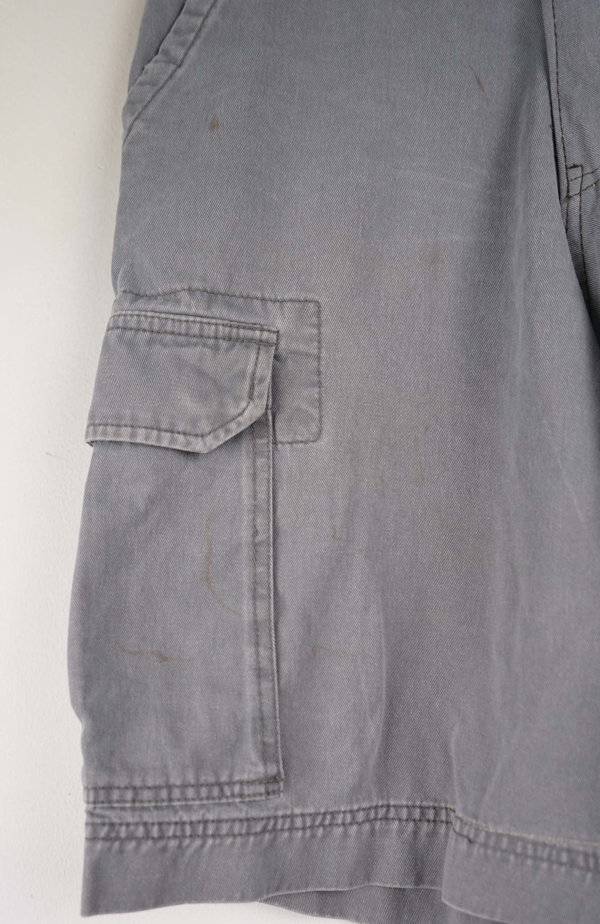 VINTAGE REWORK CARGO SHORTS W28
