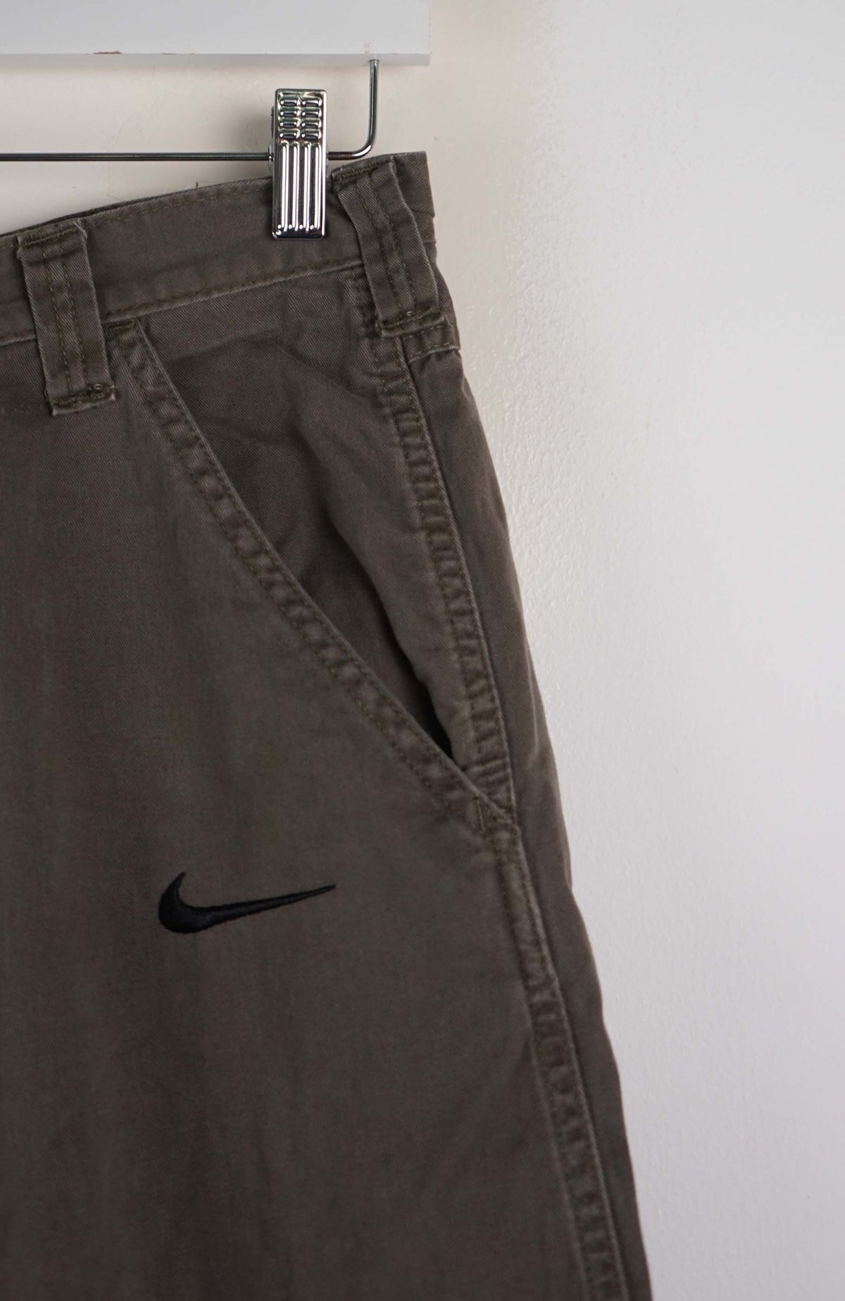 VINTAGE REWORK CARGO SHORTS W30