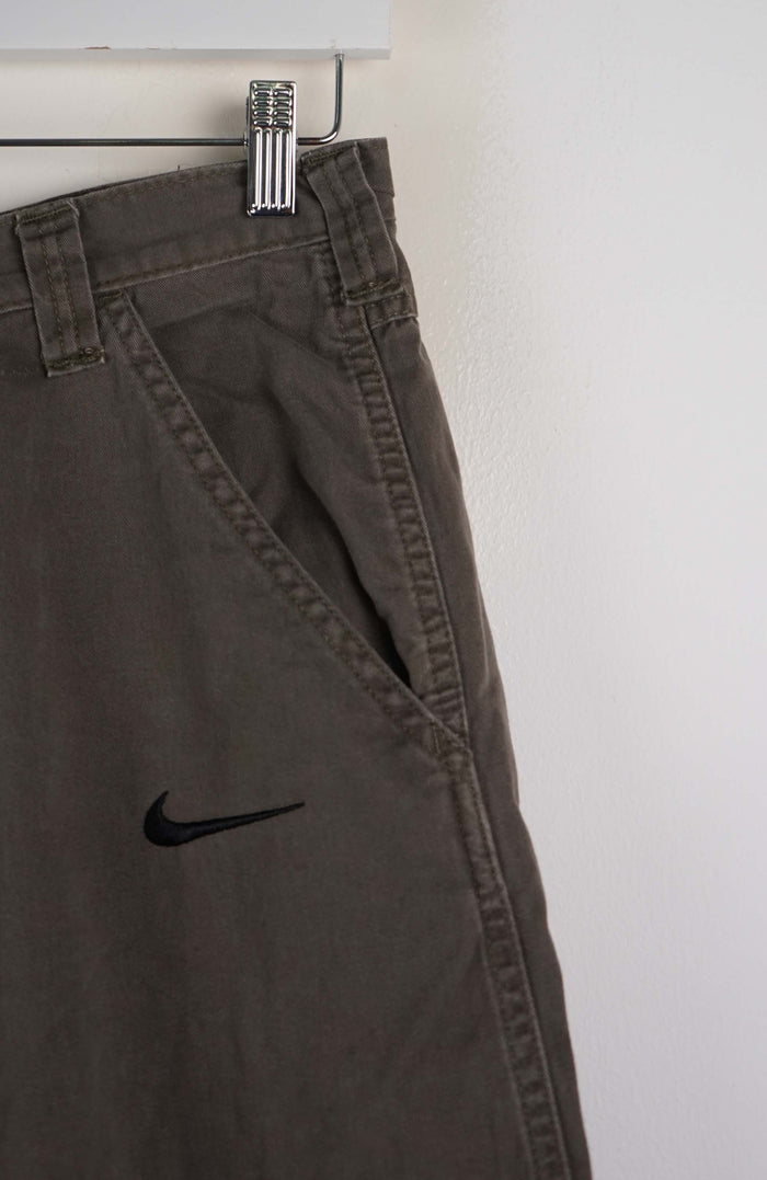 VINTAGE REWORK CARGO SHORTS W30