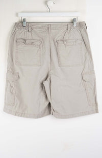 VINTAGE WRANGLER CARGO SHORTS W33