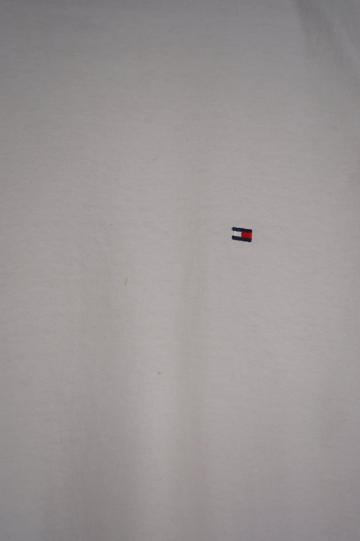 VINTAGE TOMMY HILFIGER T-SHIRT (S)