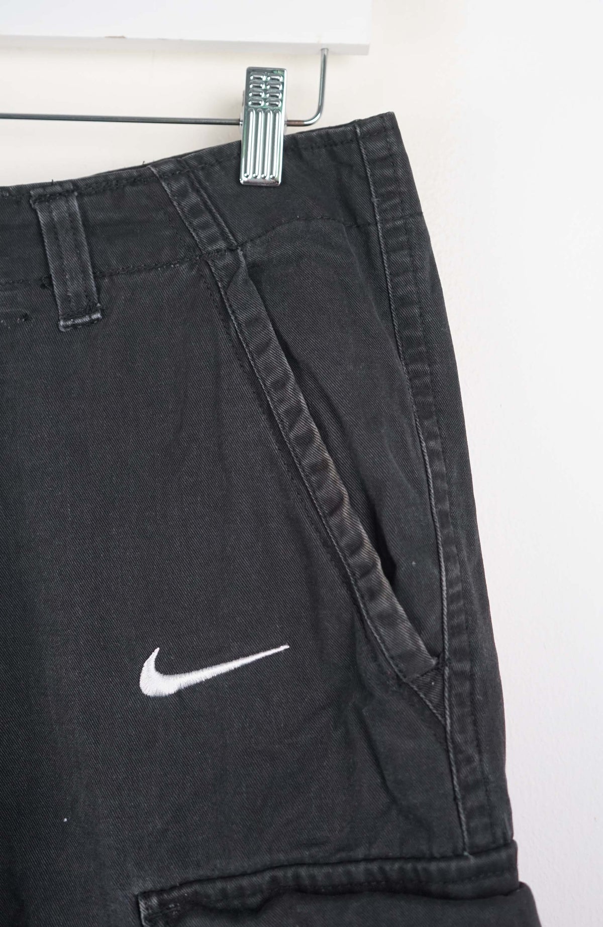 VINTAGE REWORK CARGO SHORTS W30