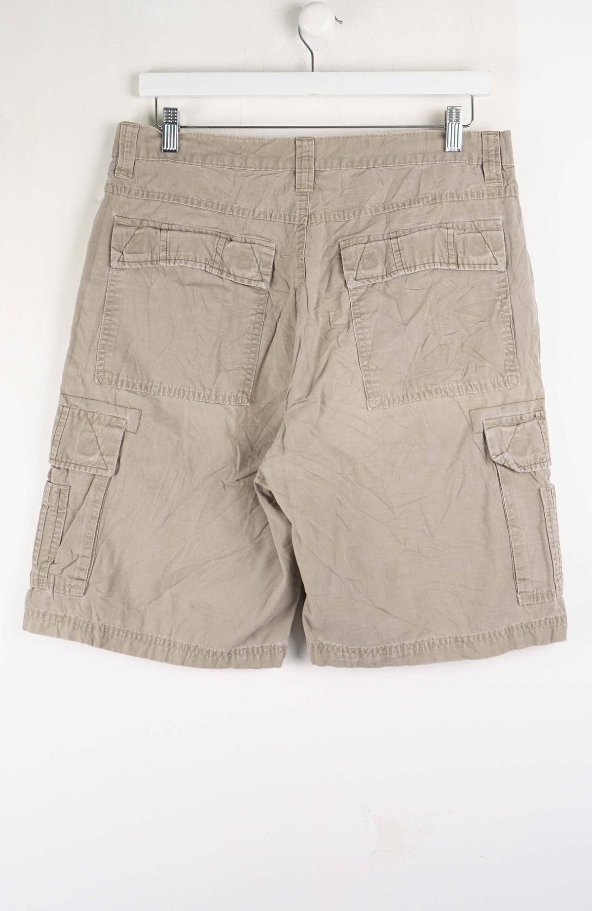 VINTAGE WRANGLER CARGO SHORTS W34