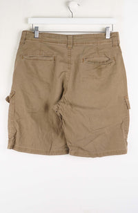 VINTAGE WRANGLER CARGO SHORTS W32