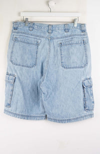 VINTAGE WRANGLER CARGO SHORTS W36