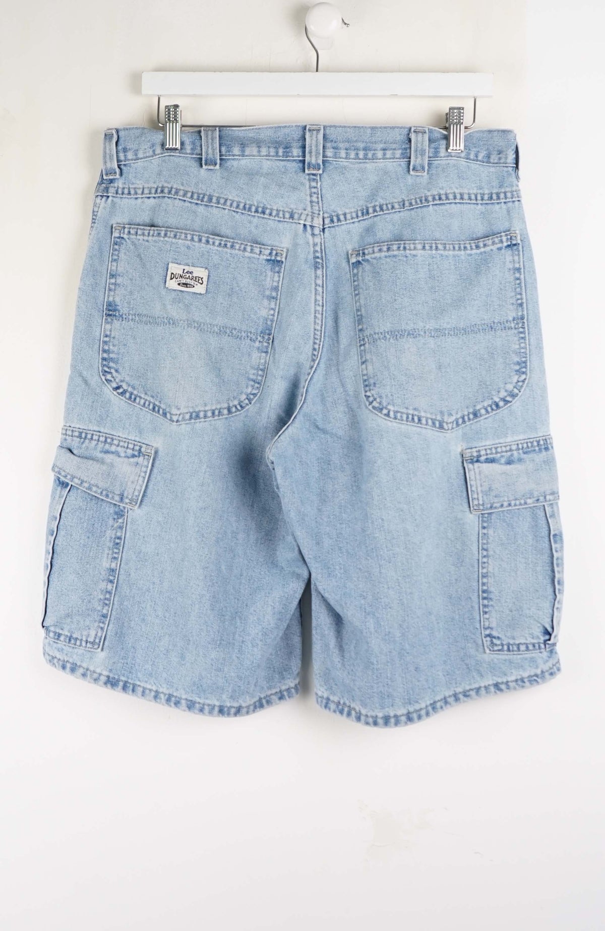 VINTAGE LEE DUNGAREES CARGO SHORTS W34