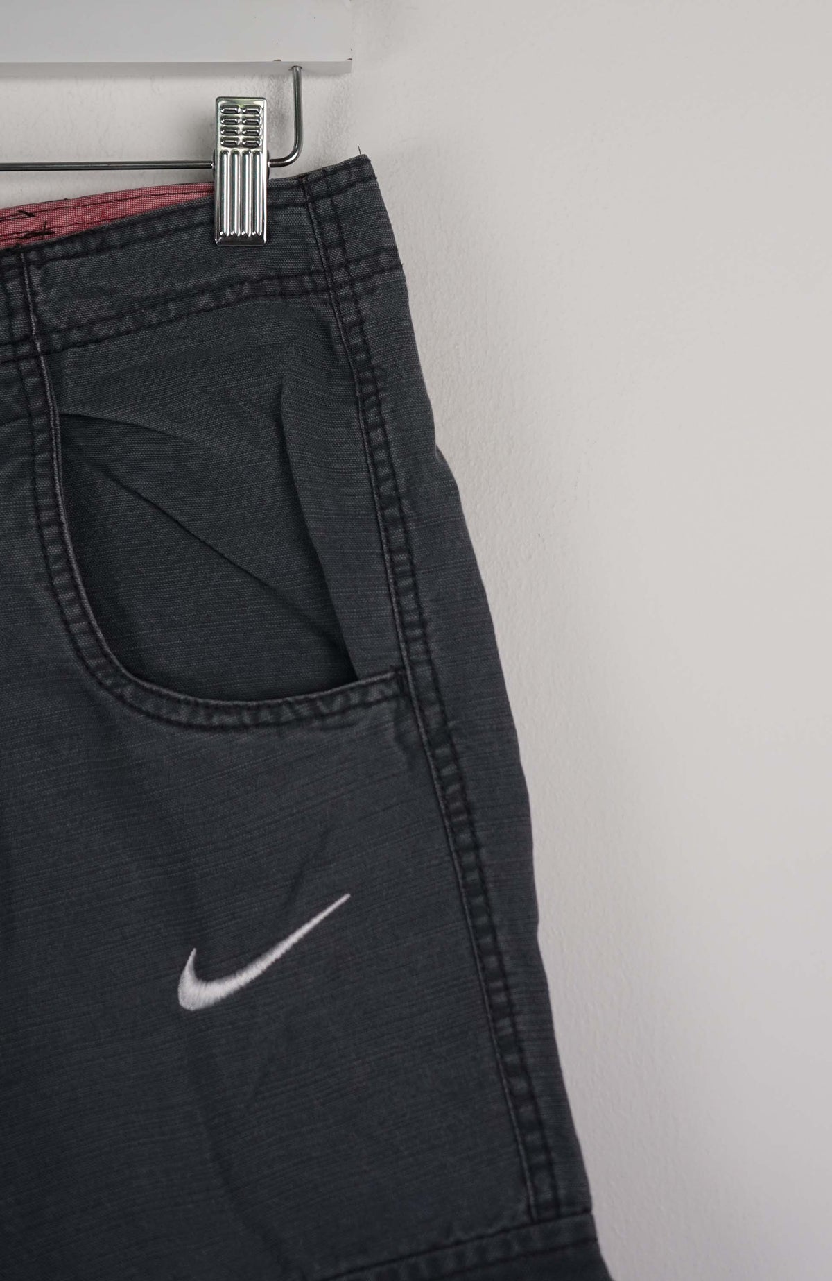 VINTAGE REWORK CARGO SHORTS W28