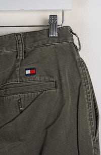 VINTAGE TOMMY HILFIGER CARGO SHORTS W30