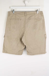 VINTAGE WRANGLER CARGO SHORTS W33