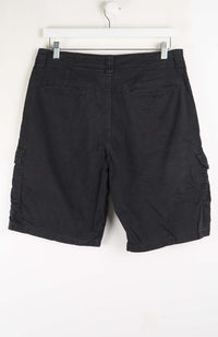 VINTAGE WRANGLER CARGO SHORTS W31