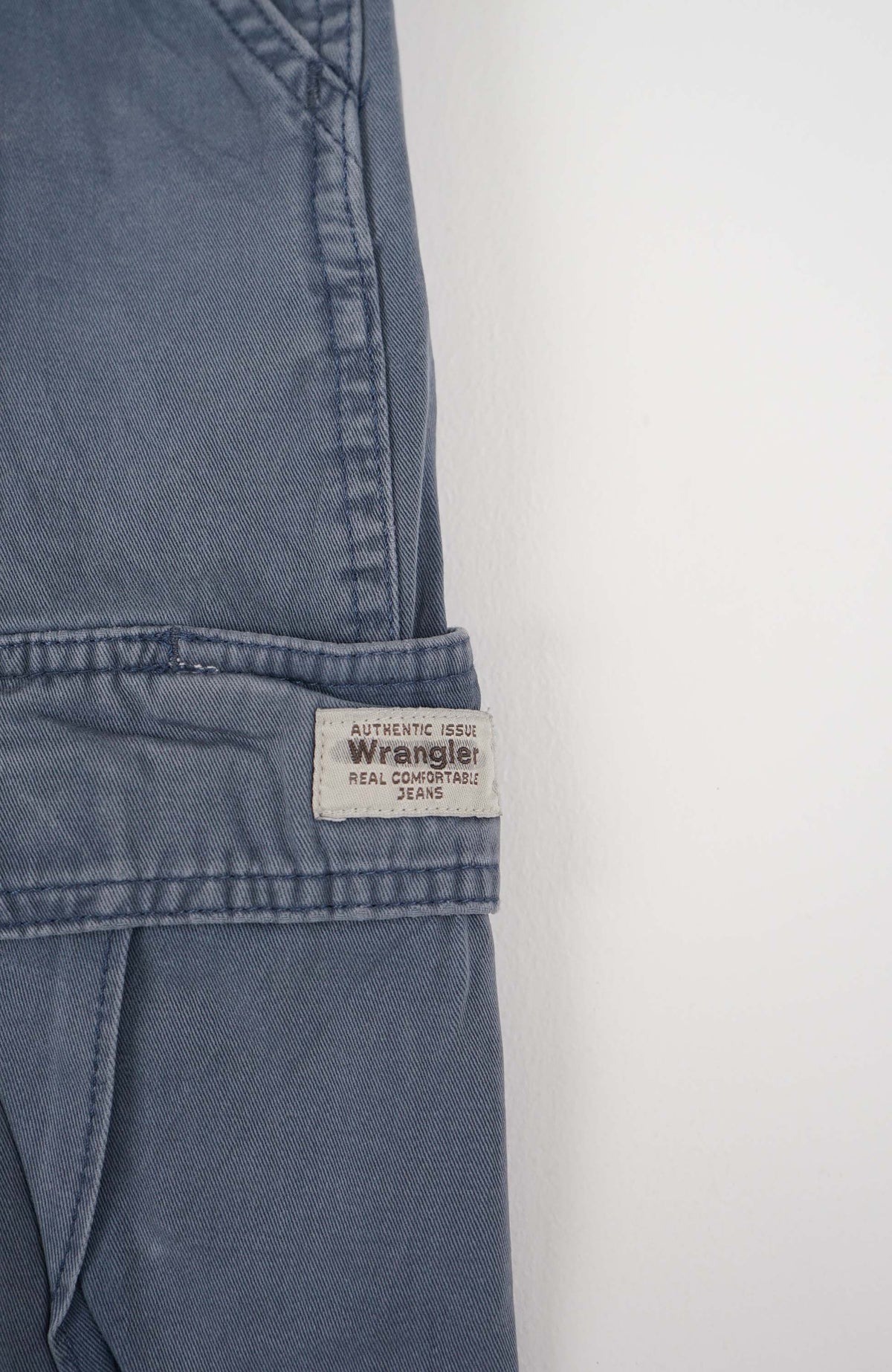 VINTAGE WRANGLER CARGO SHORTS W31