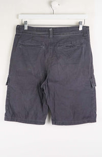 VINTAGE WRANGLER CARGO SHORTS W30
