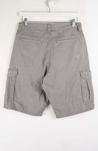 VINTAGE WRANGLER CARGO SHORTS W31