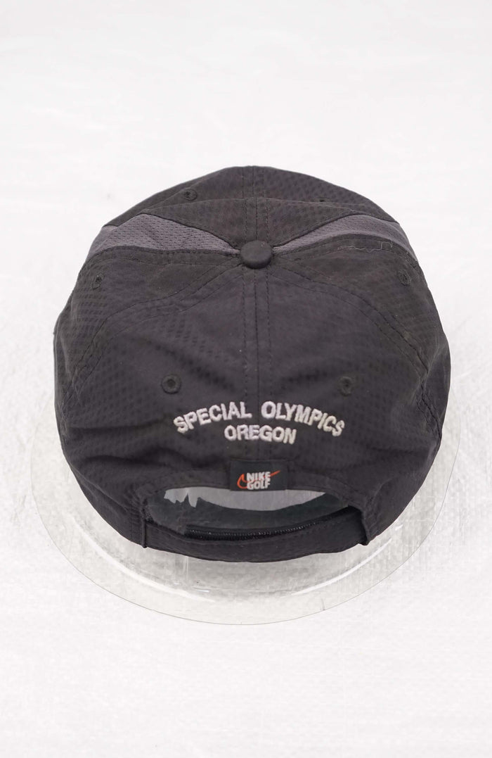 VINTAGE NIKE GOLF HAT