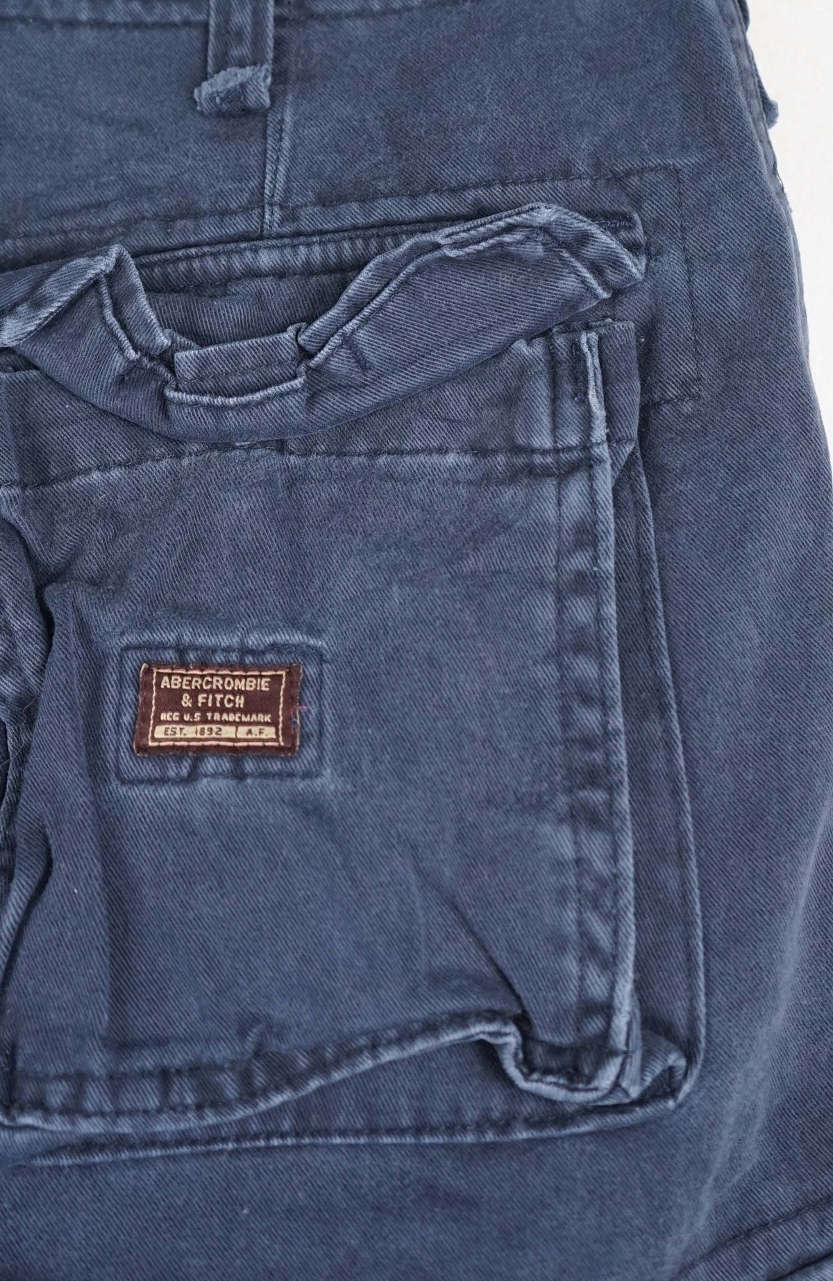 VINTAGE ABERCROMBIE CARGO SHORTS W30