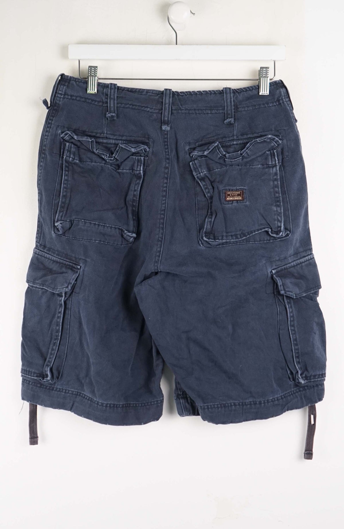 VINTAGE ABERCROMBIE CARGO SHORTS W30