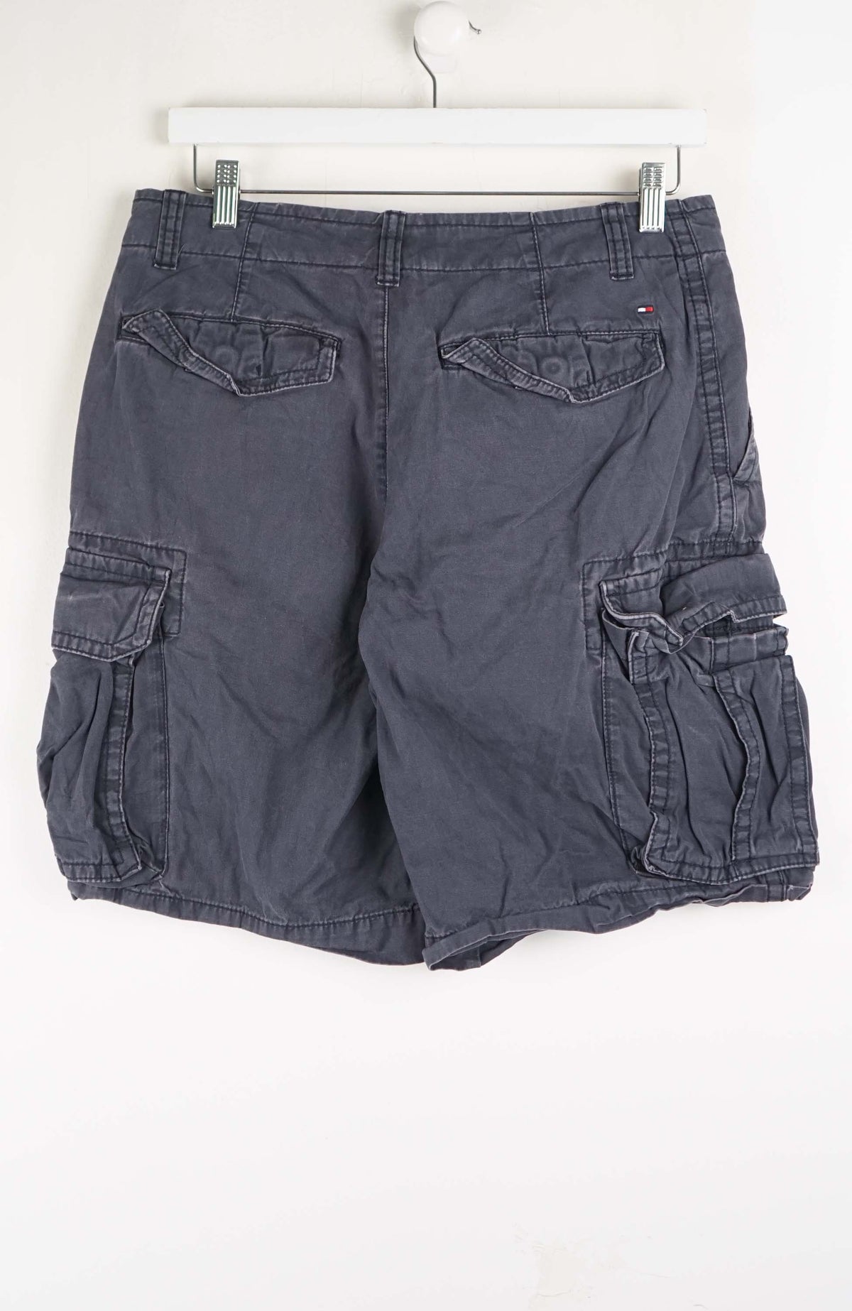VINTAGE TOMMY HILFIGER CARGO SHORTS W32