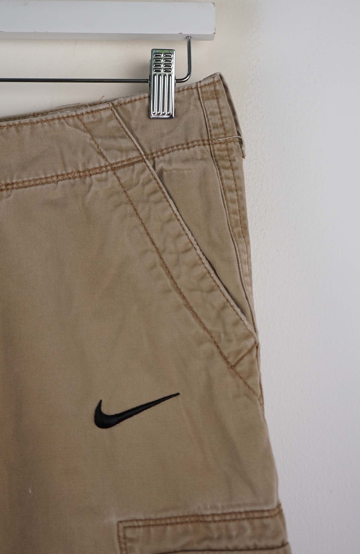VINTAGE REWORK CARGO SHORTS W30