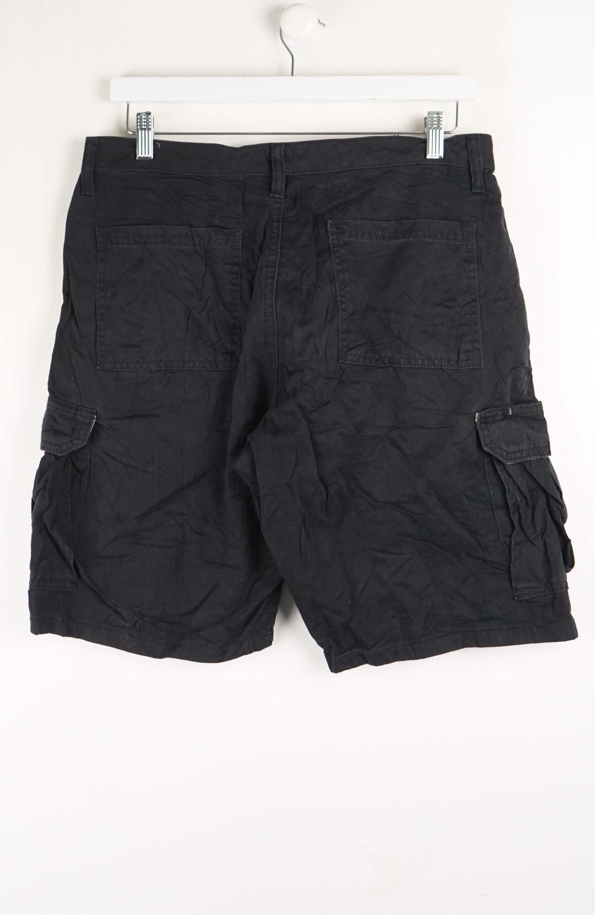 VINTAGE WRANGLER CARGO SHORTS W33
