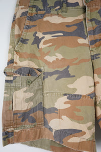 VINTAGE GAP CAMO CARGO SHORTS W36