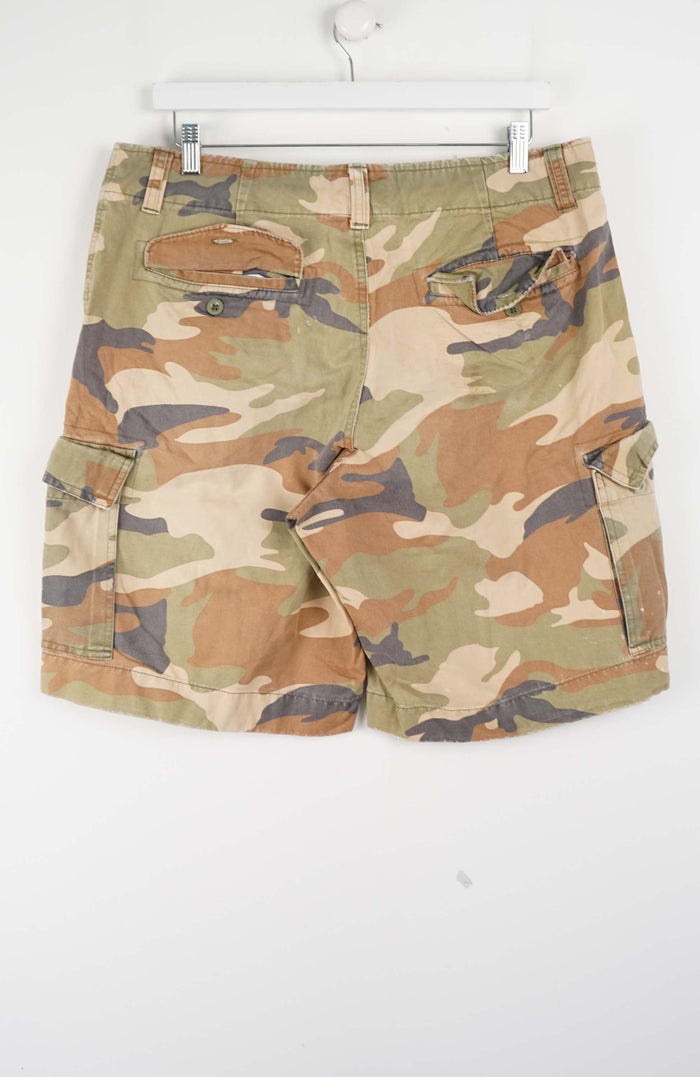 VINTAGE GAP CAMO CARGO SHORTS W36