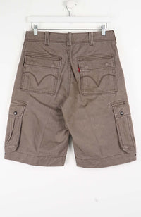 VINTAGE LEVI'S CARGO SHORTS W30
