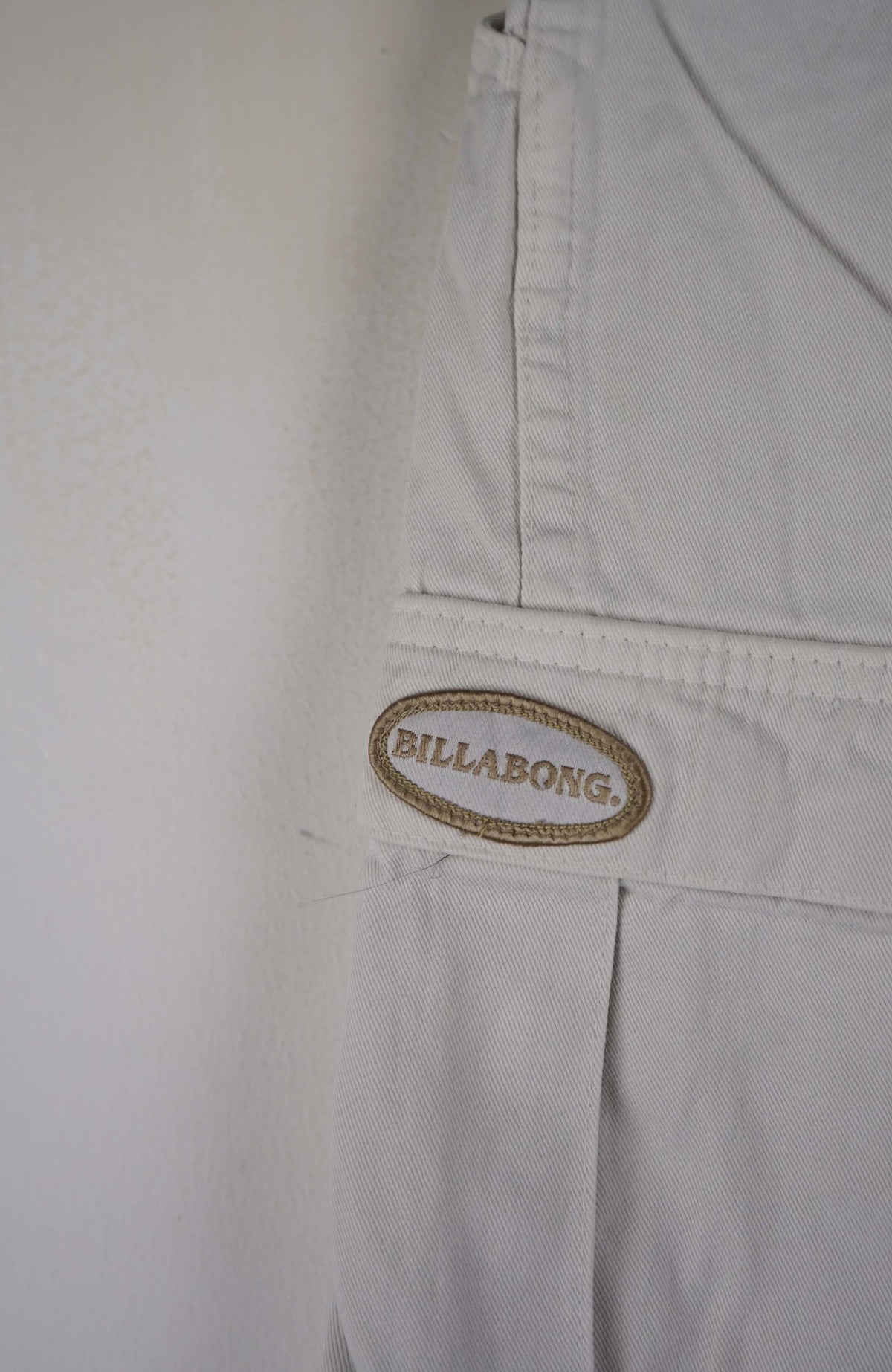 VINTAGE BILLABONG CARGO SHORTS W29