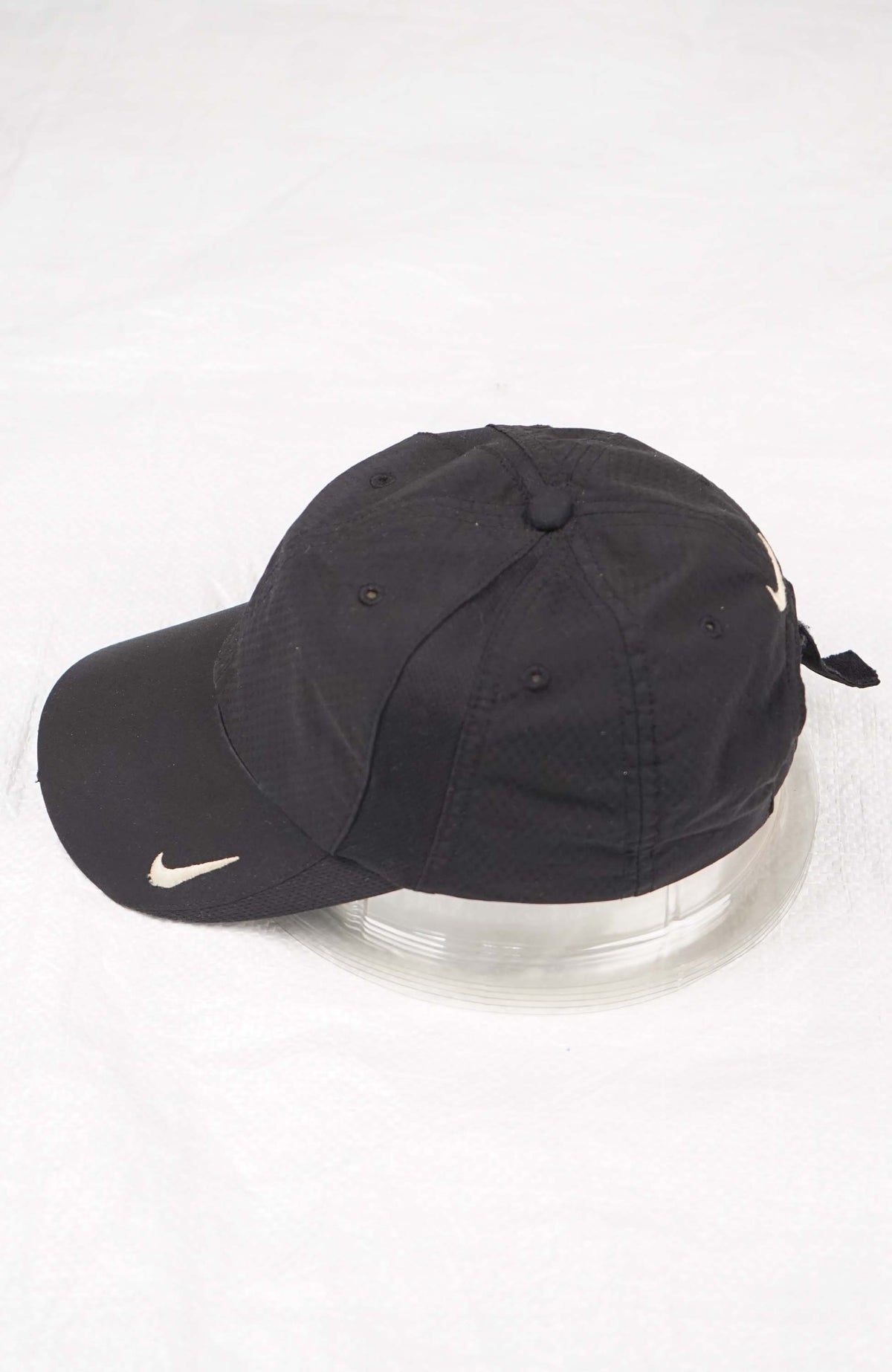 VINTAGE NIKE GOLF HAT
