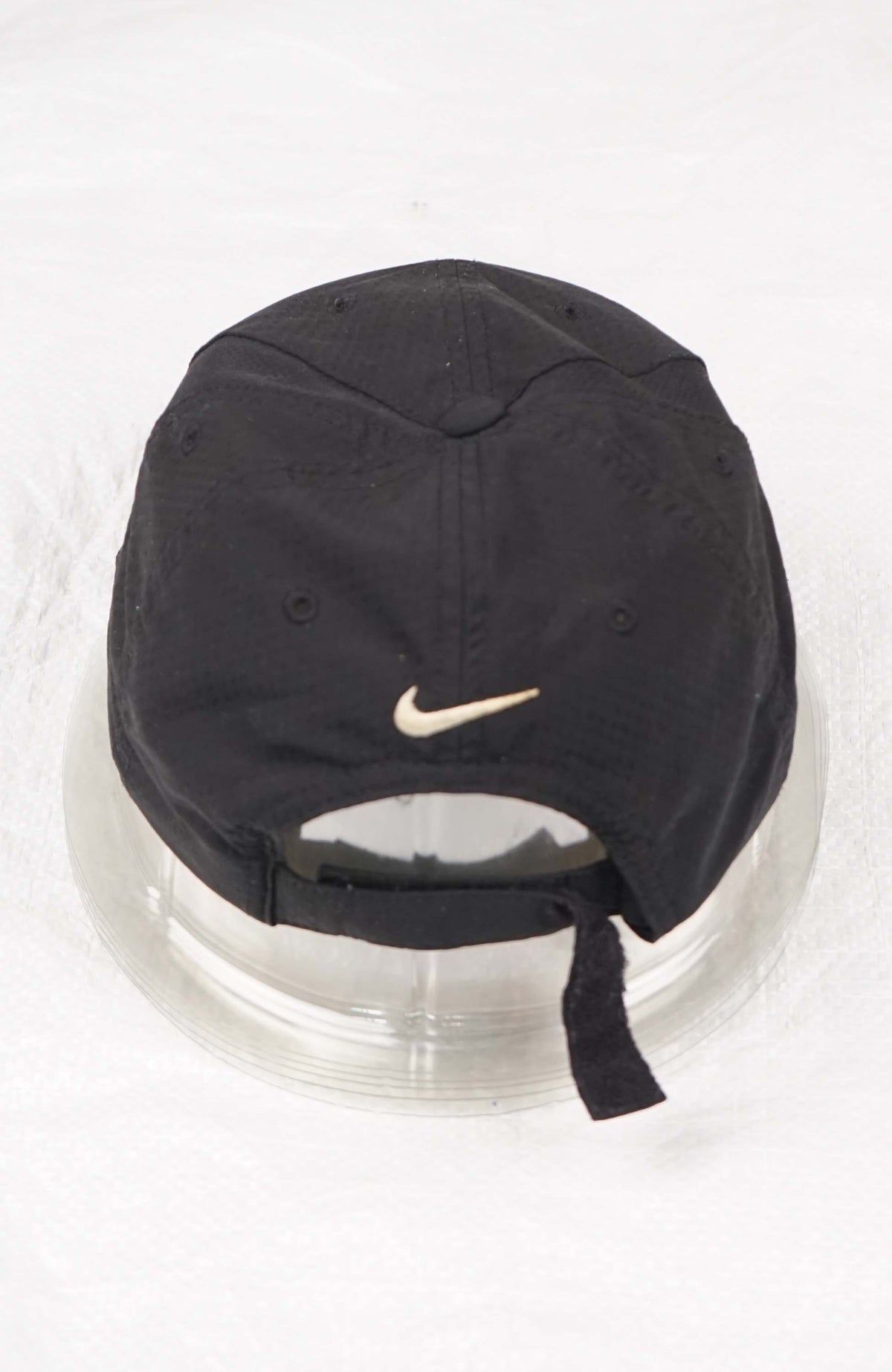 VINTAGE NIKE GOLF HAT