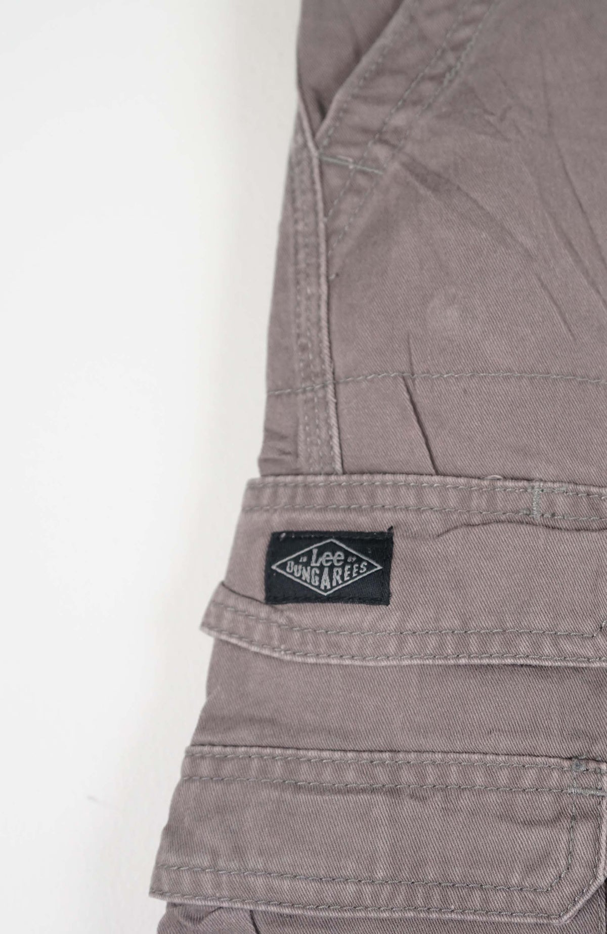 VINTAGE LEE DUNGAREES CARGO SHORTS W29