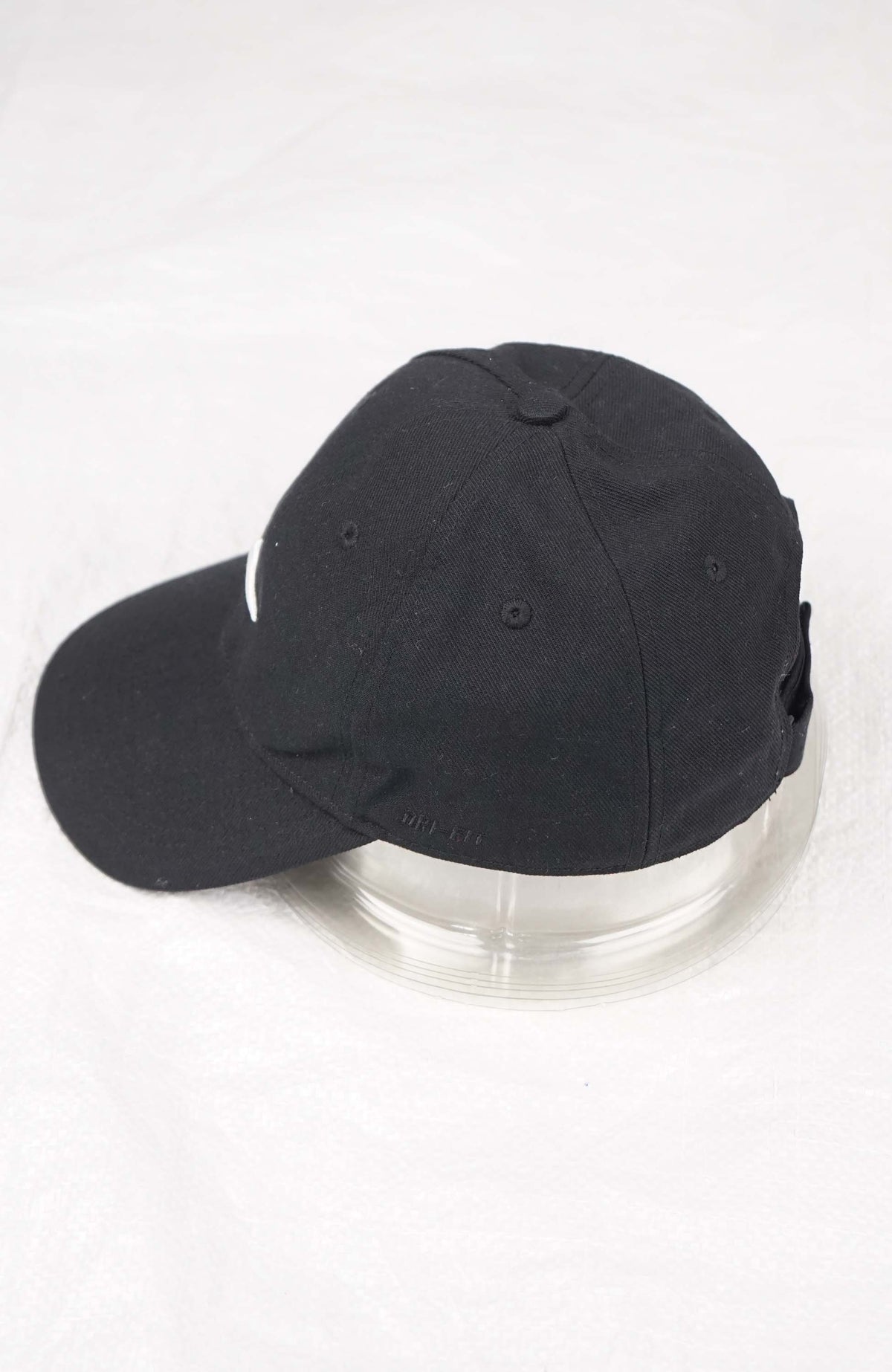 VINTAGE NIKE HAT