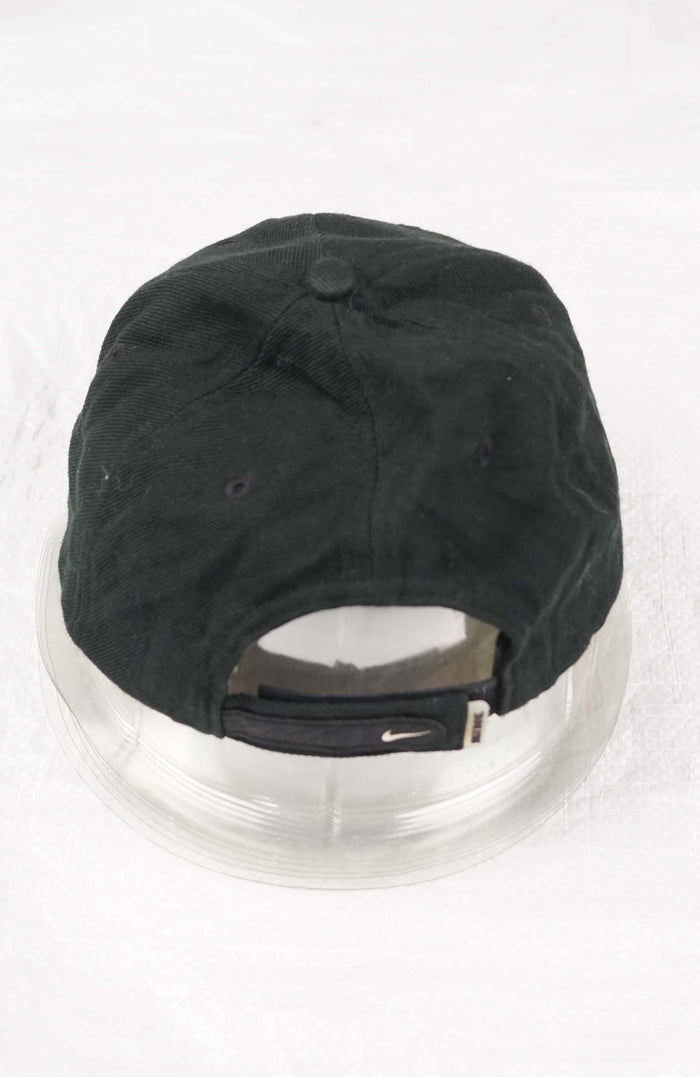 VINTAGE NIKE HAT