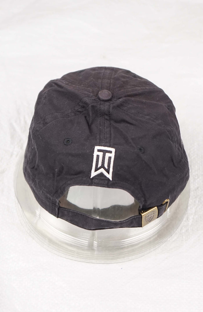 VINTAGE NIKE TIGER WOODS GOLF HAT