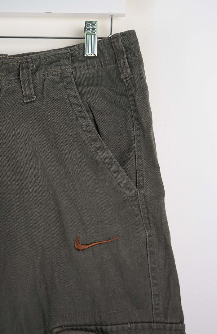 VINTAGE REWORK CARGO SHORTS W30