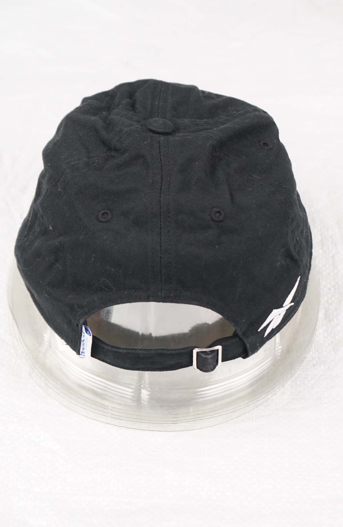 VINTAGE REEBOK HAT