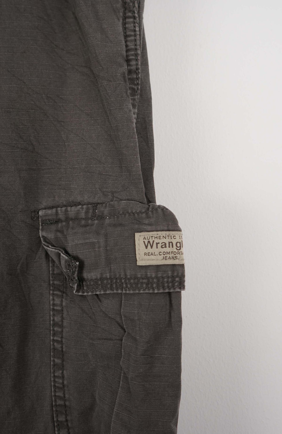 VINTAGE WRANGLER CARGO PANTS W38