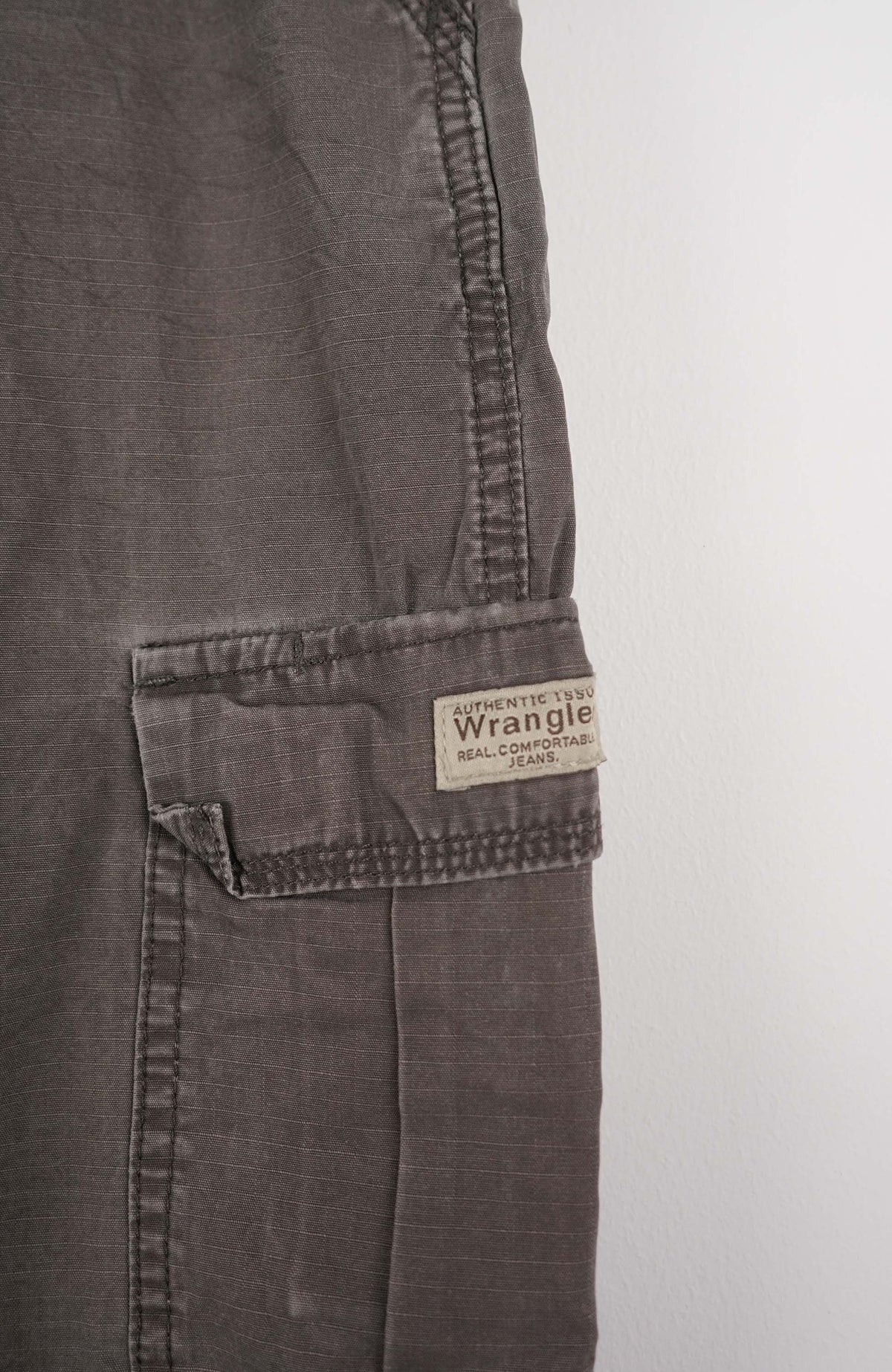 VINTAGE WRANGLER CARGO PANTS W35