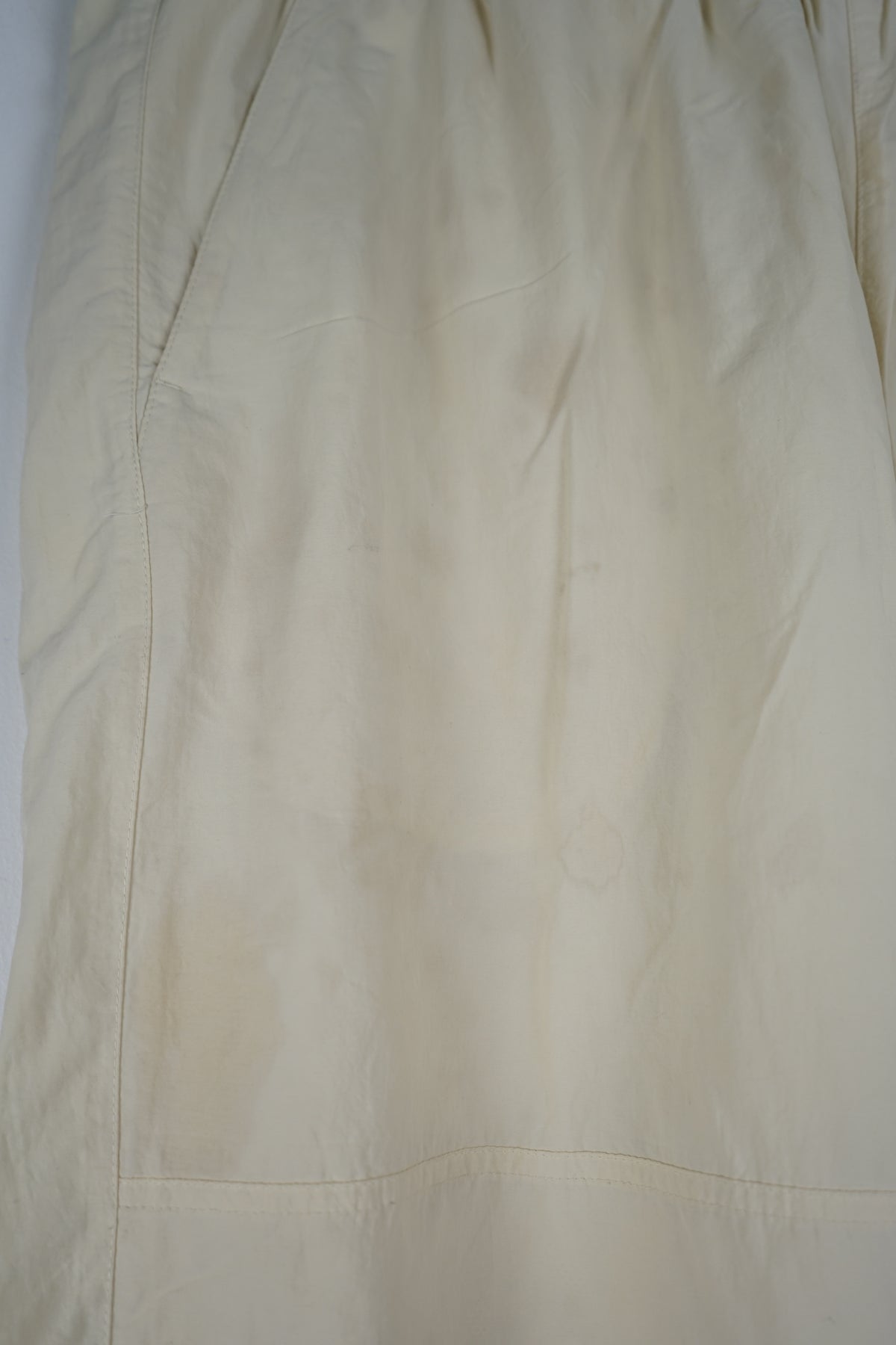 VINTAGE NIKE TRACK PANTS (XL)