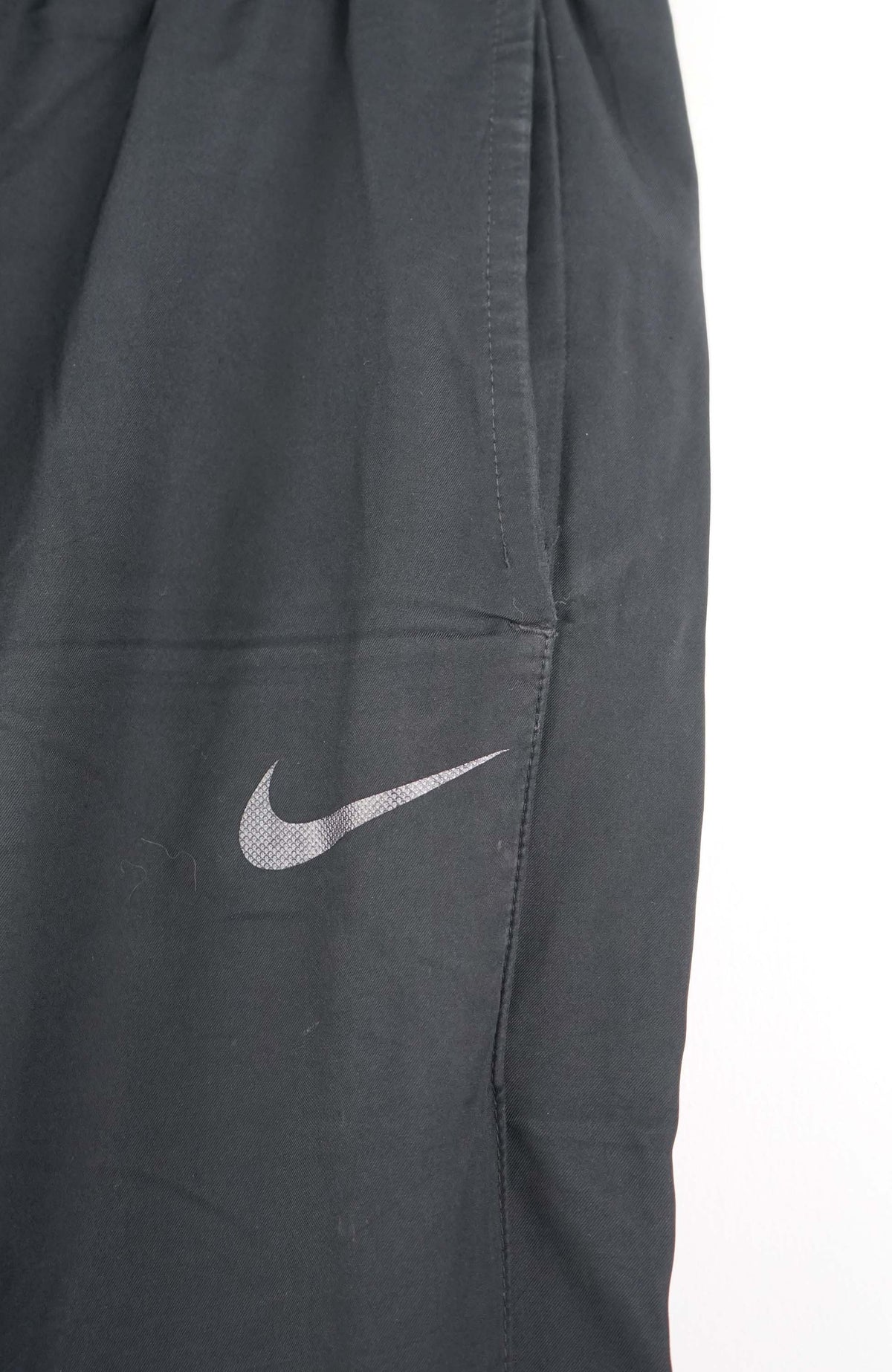 VINTAGE NIKE TRACK PANTS (M)
