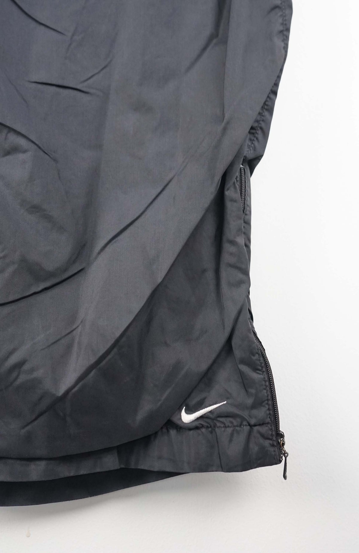 VINTAGE NIKE TRACK PANTS (M)