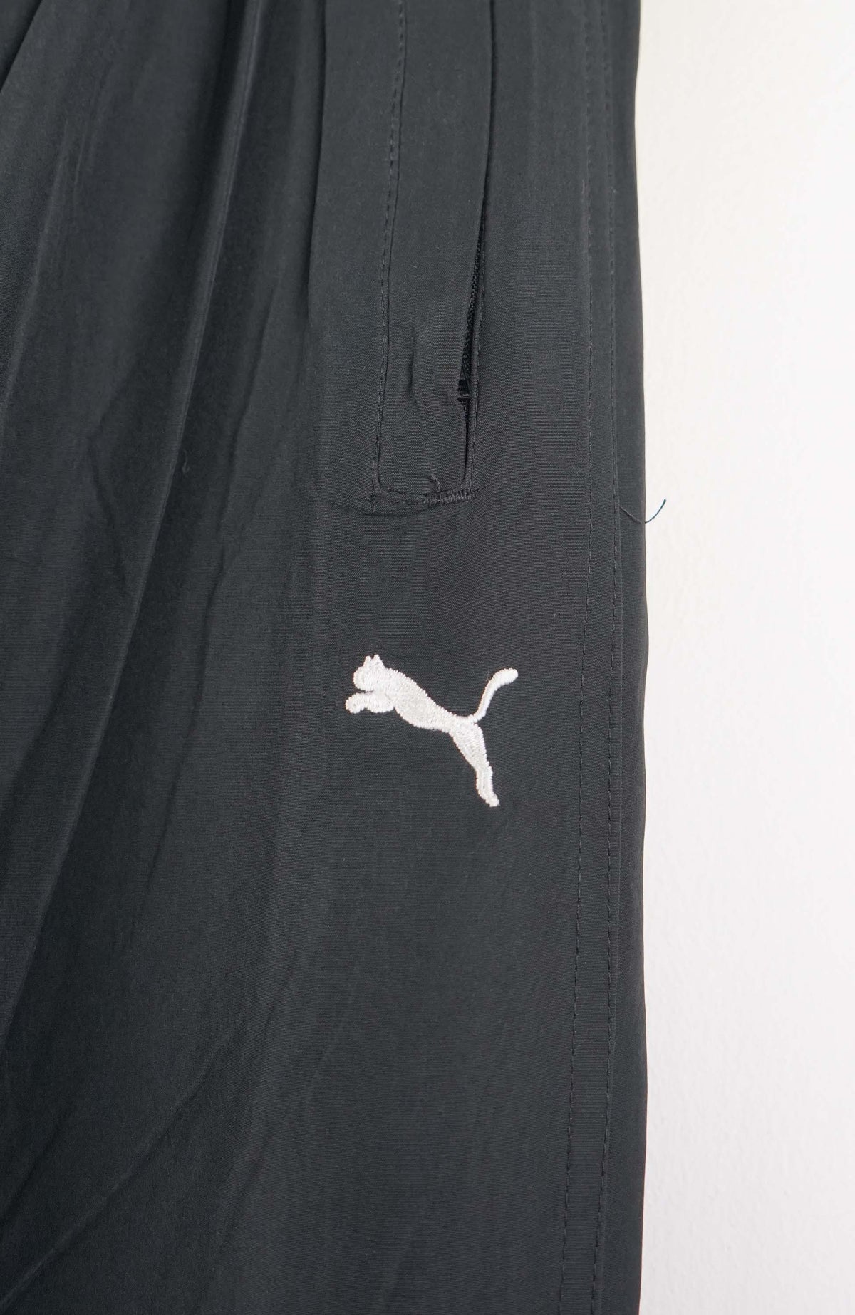 VINTAGE PUMA TRACK PANTS (S)