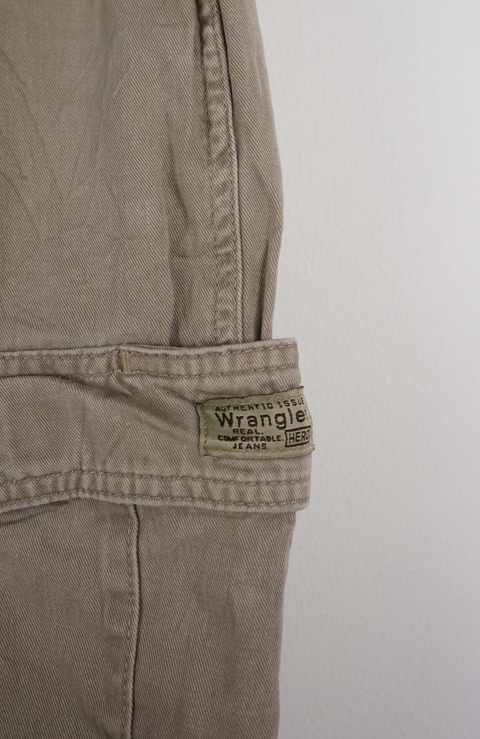VINTAGE WRANGLER CARGO PANTS W36