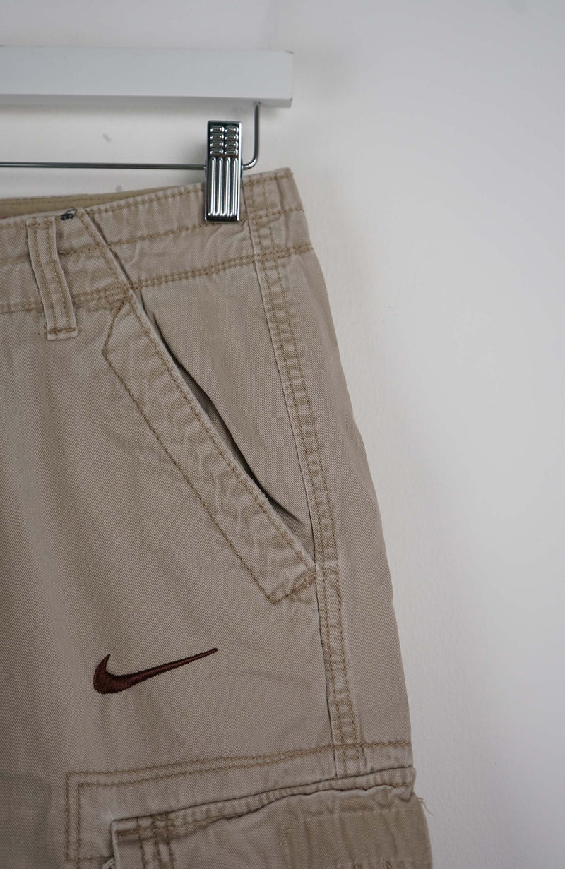 VINTAGE REWORK CARGO SHORTS W29
