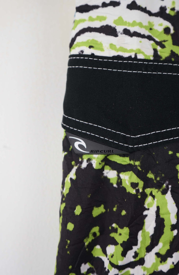 VINTAGE RIP CURL BOARD SHORTS W32