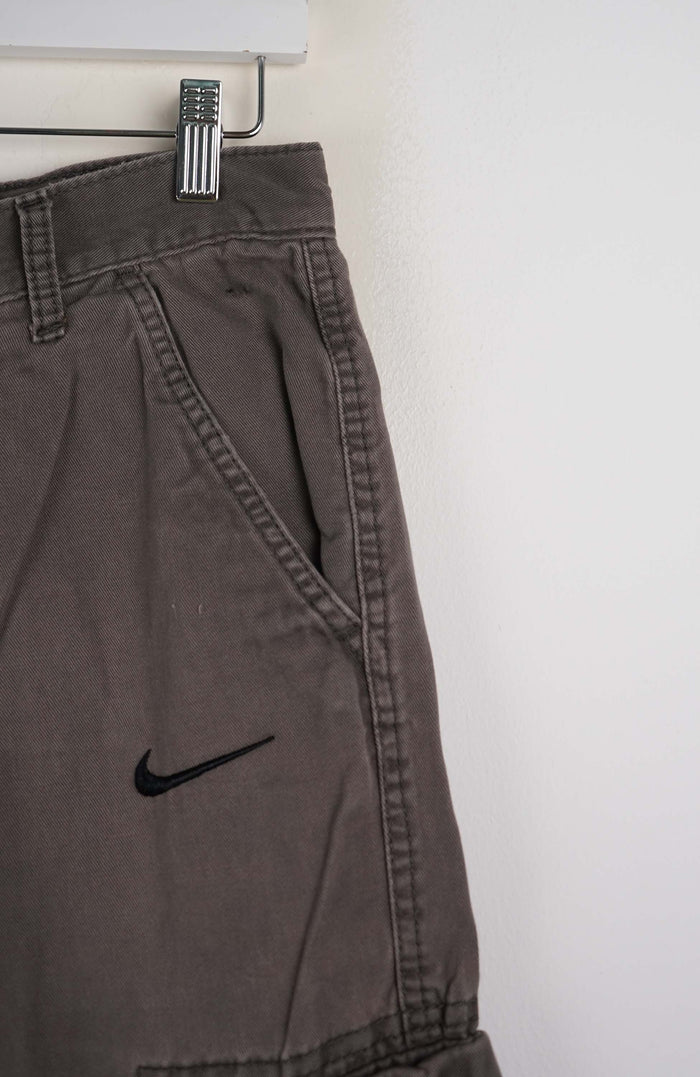 VINTAGE REWORK CARGO SHORTS W30