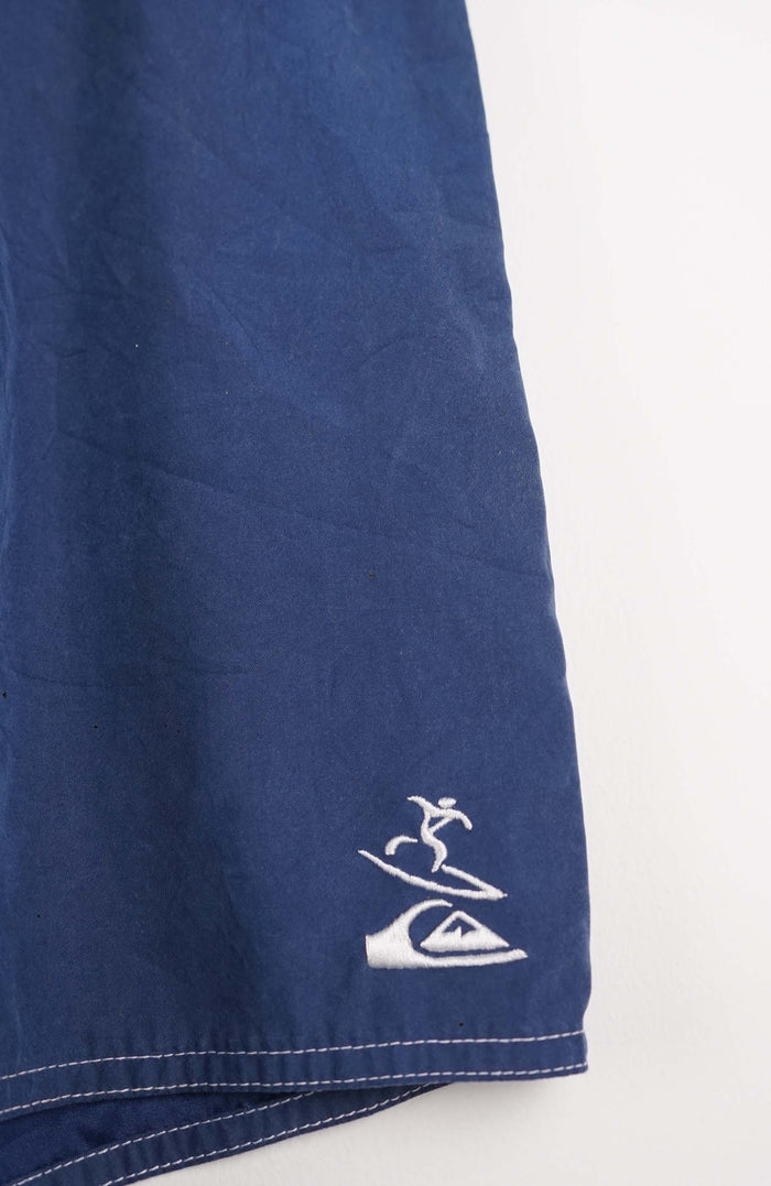 VINTAGE QUIKSILVER BOARD SHORTS W36