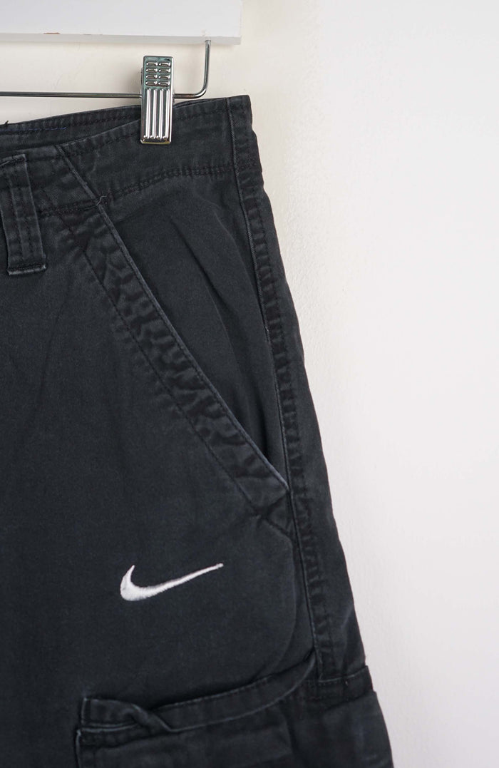 VINTAGE REWORK CARGO SHORTS W30