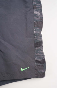 VINTAGE NIKE BOARD SHORTS W38